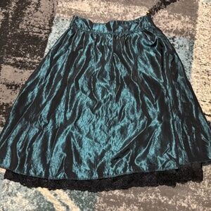 Look in to sell my vintage skirt!
